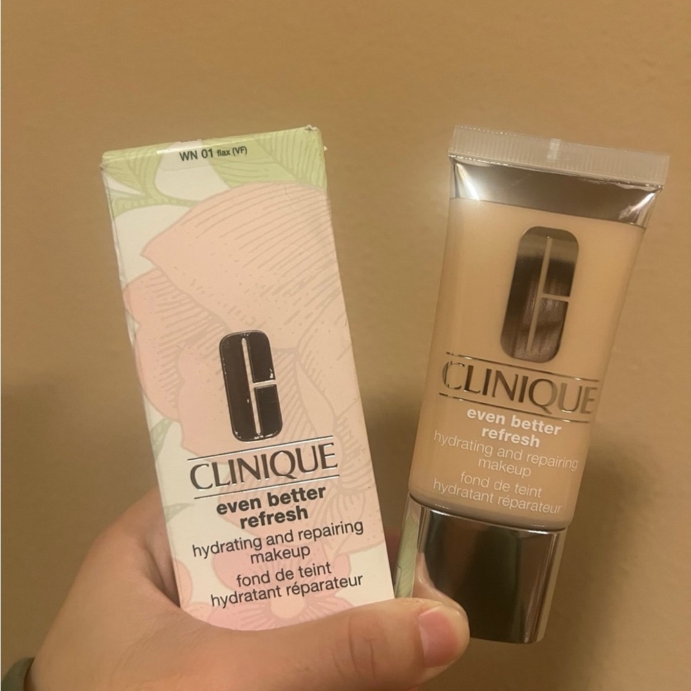 CLINIQUE Even Better Refresh Hydrating and Repairing - WN01 Flax-1 oz